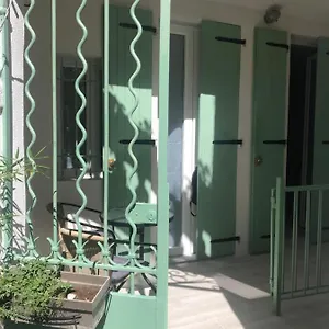 Vieil Antibes, Ravissant 2p Avec Petite Terrasse Apartment
