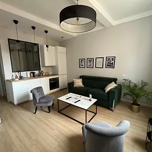Nouveau Loft: Vieille-ville, Musee Picasso, Marche Apartment